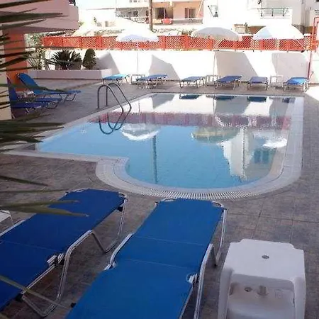 Daisy Apartahotel 2*